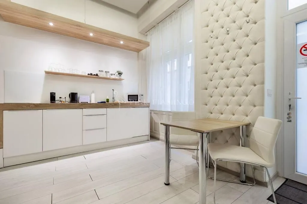 Апартаменты Minimal Loft - Pink Flamingo Будапешт